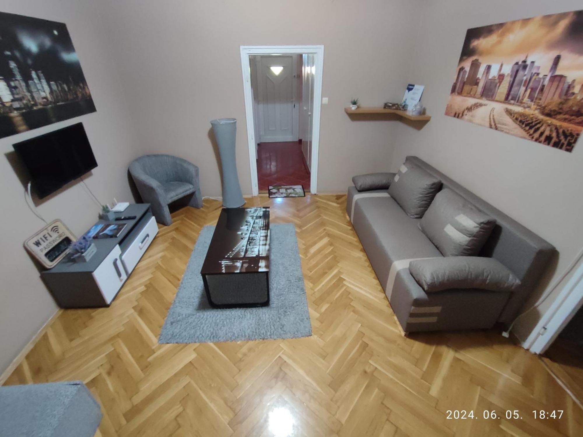Startpont Apartman 佩奇 外观 照片